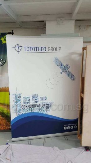 2 x 1.5m roll up banners - TOTOTHEO GROUP