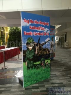 head through hole photo booth - Army