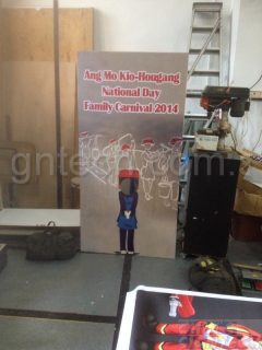 head through hole photo booth - Samsui woman