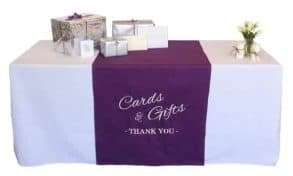 table runner place on top table