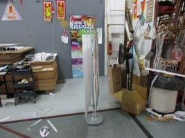 side view on Clip pole stand