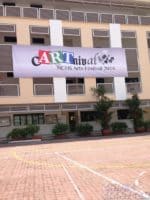 Big PVC banner install at school