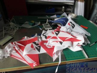Triangular pennants for bridgestone