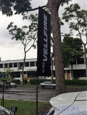 3m Rectangle flag install on fence