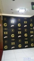 8 x 8ft disposable photo booth backdrop