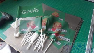 30 pcs A5 size hand waving flags