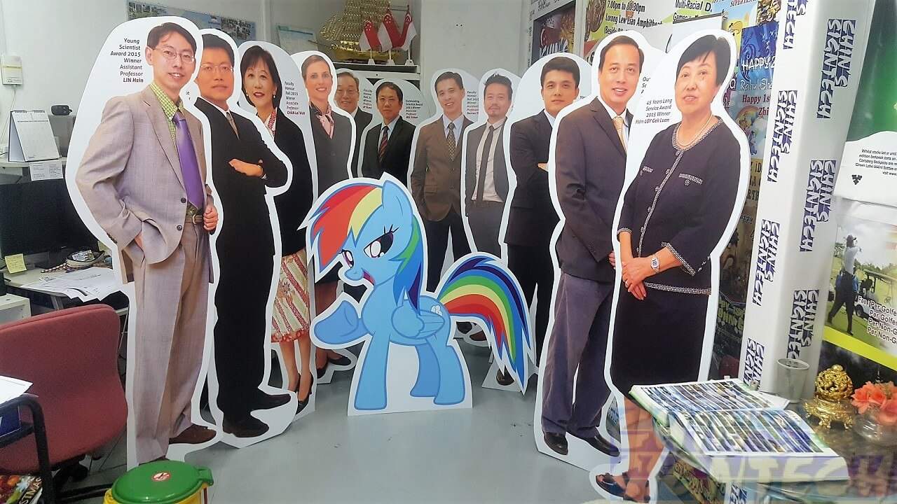 NUS lecturers with Blue Little Pony