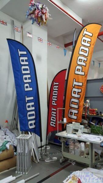 Feather banners in 3 sizes