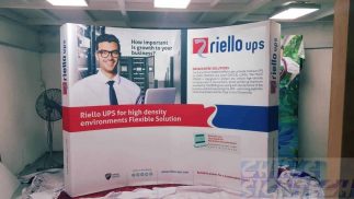 portable trade show displays curve shape 4 x 3 - for Rellio UPS