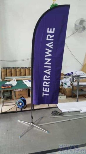 2.5m Feather Flag - Terrainware