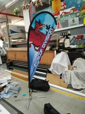 2.2m teardrop banner - SCDF