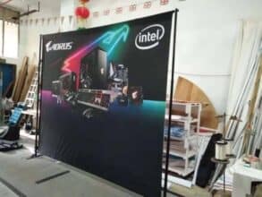 Portable backdrop stand - Black fabric banner