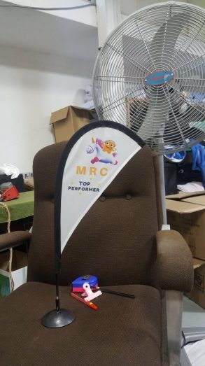 Mini Teardrop table flag - MRC