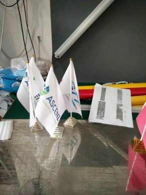 plastic base table flag