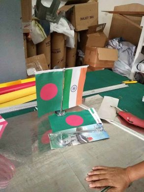Custom desk flag for India