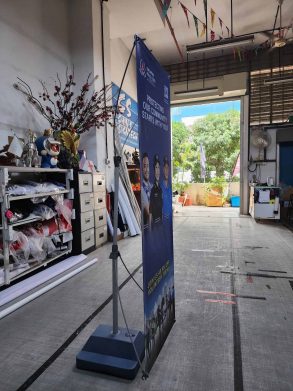 Water base X Stand Banner