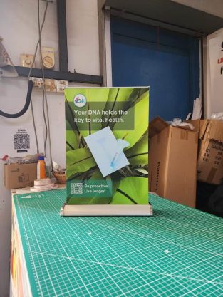 Mini Desktop pull up banner